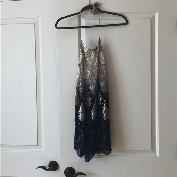 Dress - Picture 1 of 3